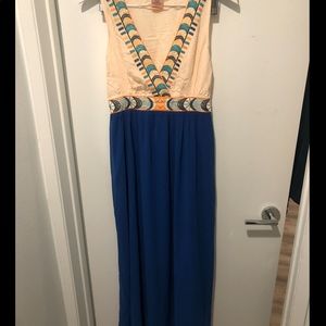 Color block Maxi Dress, with embroidered detail